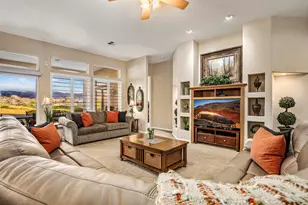 1028 W Shadow Ridge Dr, Washington, UT 84780 - Photo 2