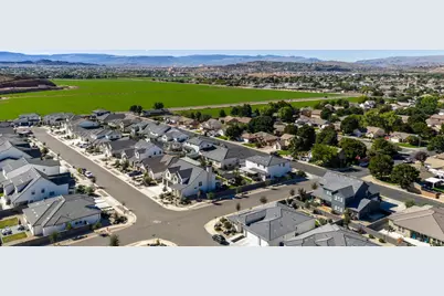 1863 S Heritage Fields Dr, Washington, UT 84780 - Photo 54