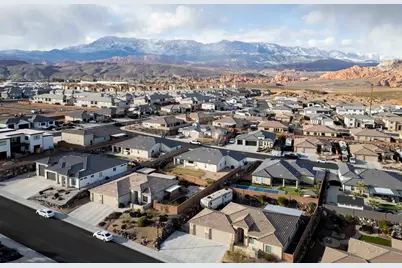 1925 W 180 N, Hurricane, UT 84737 - Photo 4