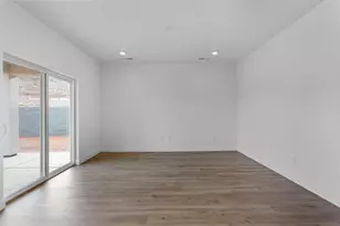 1923 S Cyclone Dr, Washington, UT 84780 - Photo 8