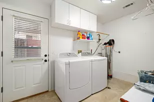 1050 W Red Hills Pkwy, Washington, UT 84780 - Photo 18