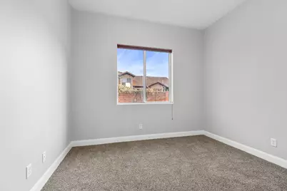 1128 N Main St, Hurricane, UT 84737 - Photo 16