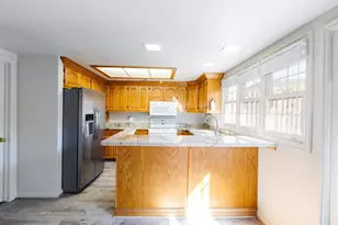 845 N Valley View Dr, Saint George, UT 84770 - Photo 8