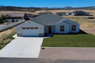 762 E 300 S, Enterprise, UT 84725 - Photo 2