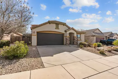 1176 N Crown King Ave, Washington, UT 84780 - Photo 2