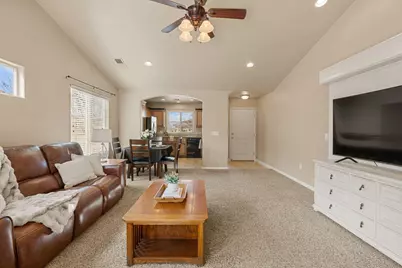 1176 N Crown King Ave, Washington, UT 84780 - Photo 6