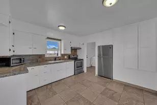 339 S 600 E, Saint George, UT 84770 - Photo 6