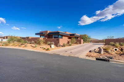589 S Juniper Way, Ivins, UT 84738 - Photo 2