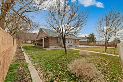 720 N Central St, Hildale, UT 84784 - Photo 2