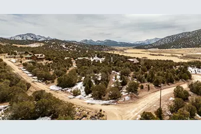 4229 S Artifact Dr, Cedar City, UT 84720 - Photo 2