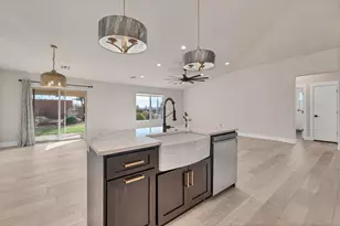 328 Harrier Ln, Ivins, UT 84738 - Photo 16