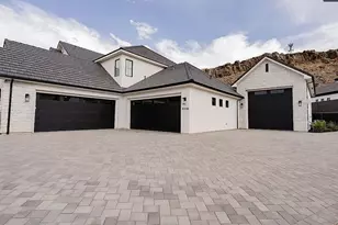 3318 E Live Oak Dr, Saint George, UT 84790 - Photo 4