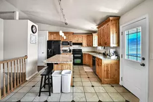 3810 N Burrville Rd, Burrville, UT 84744 - Photo 18