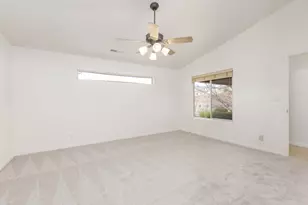 2072 S Legacy Dr, Saint George, UT 84770 - Photo 10