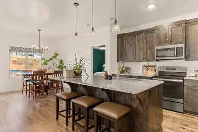 644 N Sage Crest Dr, Washington, UT 84780 - Photo 12