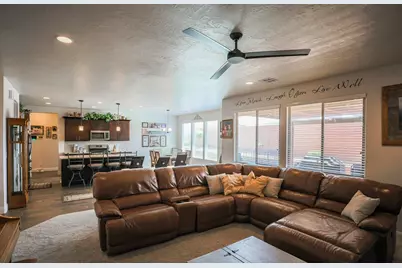 1228 E Gordon Ln, Washington, UT 84780 - Photo 8