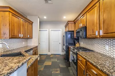 201 S 2020 E Cir, Saint George, UT 84790 - Photo 32