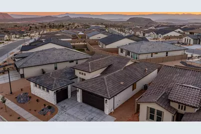 1579 N Horizon Parkway #124, Washington, UT 84780 - Photo 4