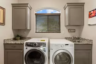 233 N 2680 St W, Hurricane, UT 84737 - Photo 22