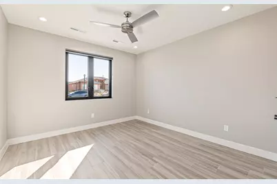 1245 N Main St, Hurricane, UT 84737 - Photo 18