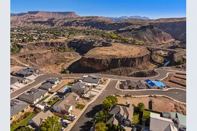 273 E 1050 N, Hurricane, UT 84737 - Photo 4