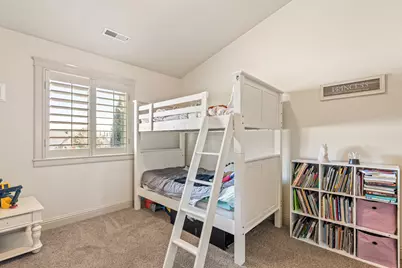 2246 E 440 N Cir, Saint George, UT 84790 - Photo 36