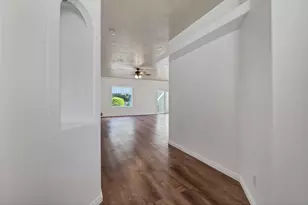 2050 W Canyon View Dr, Saint George, UT 84770 - Photo 4