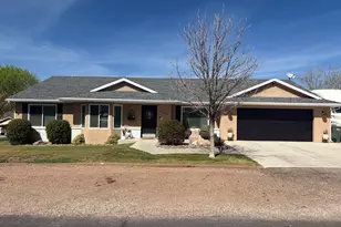 1021 E Elm St, Saint George, UT 84790 - Photo 1