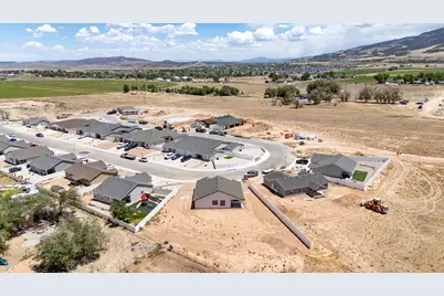 3887 N Hawks Landing Lp, Enoch, UT 84721 - Photo 40