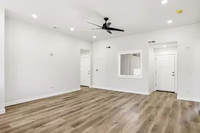 3887 N Hawks Landing Lp, Enoch, UT 84721 - Photo 8