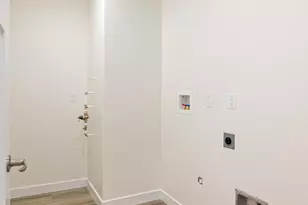 3887 N Hawks Landing Lp, Enoch, UT 84721 - Photo 8