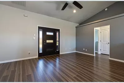 491 W Aspen Dr, Kanab, UT 84741 - Photo 2