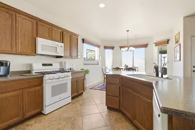 1360 W Ambassador Dr, Saint George, UT 84790 - Photo 14