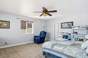 5222 N Tomahawk Dr, Enoch, UT 84021 - Photo 18