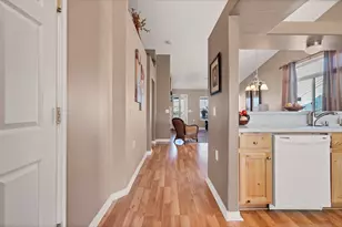 4392 S Kiva Hill Dr, Saint George, UT 84790 - Photo 4