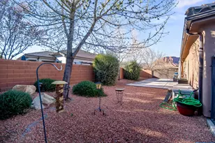 328 E Desert Gdns Ln, Ivins, UT 84738 - Photo 46