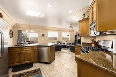 918 N Ocotillo Dr, Washington, UT 84780 - Photo 14