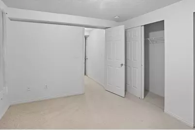 4602 Hathaway Dr, Roy, UT 84067 - Photo 6