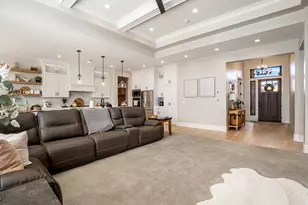 737 W Scenario St, Washington, UT 84780 - Photo 8