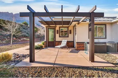 101 Trapper Cir #F, Springdale, UT 84767 - Photo 4