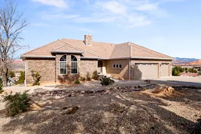 2541 W Spilsbury Ct, Hurricane, UT 84737 - Photo 16