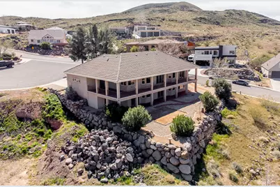 2541 W Spilsbury Ct, Hurricane, UT 84737 - Photo 2