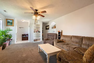 93 W 680 N, Hurricane, UT 84737 - Photo 8