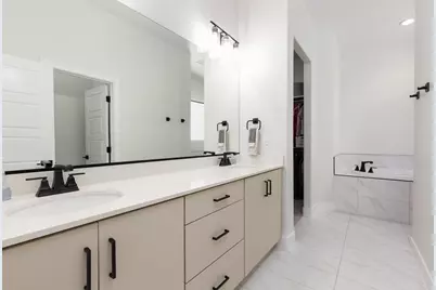 2798 E Smith Creek Dr, Washington, UT 84780 - Photo 10