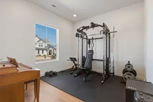 663 W Green Mountain Dr, Saint George, UT 84790 - Photo 10