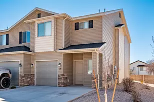 1677 N Main St, Cedar City, UT 84721 - Photo 2