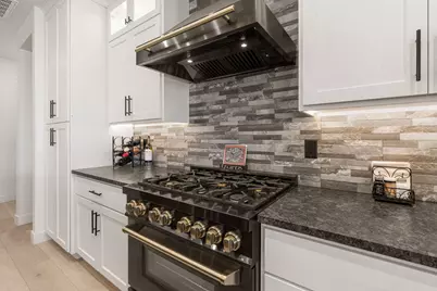 691 E Crew Ct, Washington, UT 84780 - Photo 18