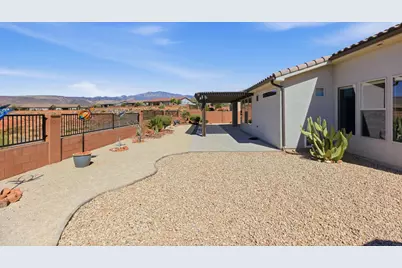701 N Millcreek Springs Dr, Washington, UT 84780 - Photo 30