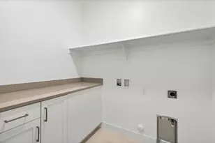 2281 E Crestas Aly, Washington, UT 84780 - Photo 10