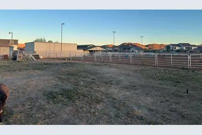 2821 S Little Valley Rd, Saint George, UT 84770 - Photo 12